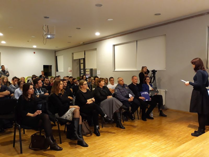 Slika /PU_KZ/Vijesti 2018/Konferencija mladi vozači1.jpg